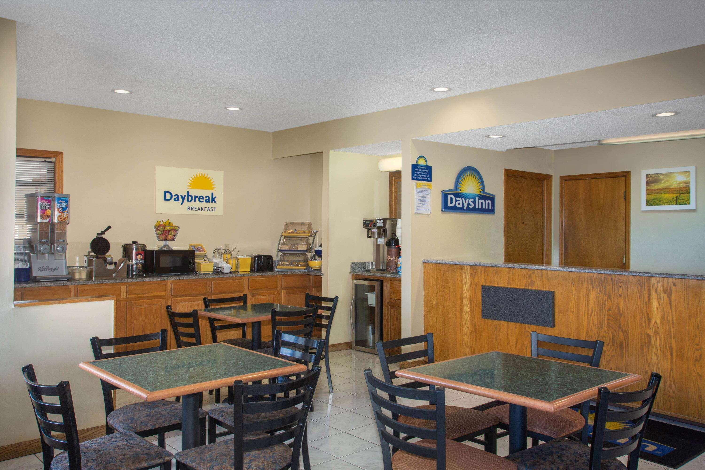 Days Inn By Wyndham Wichita West Near Airport Luaran gambar