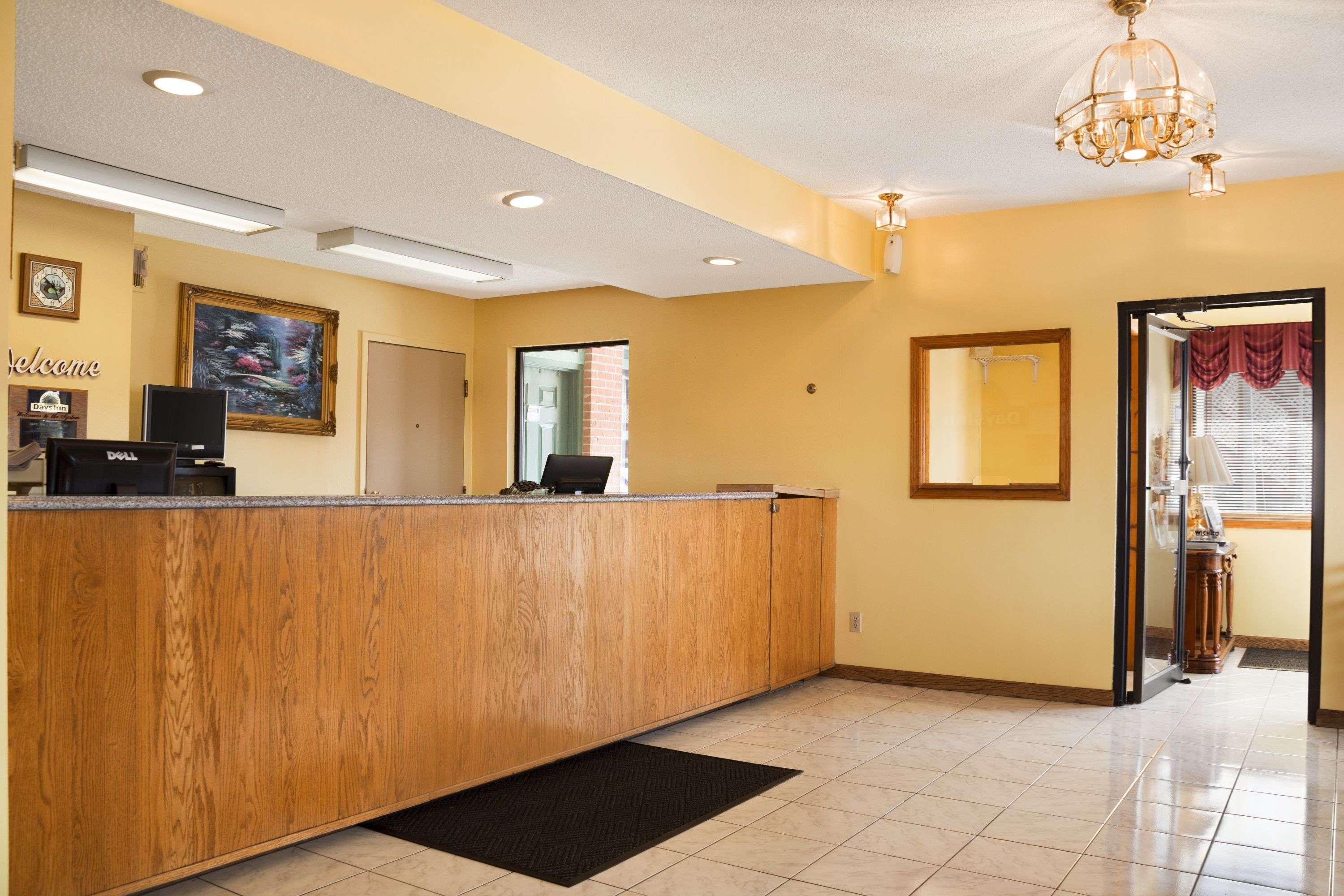 Days Inn By Wyndham Wichita West Near Airport Luaran gambar