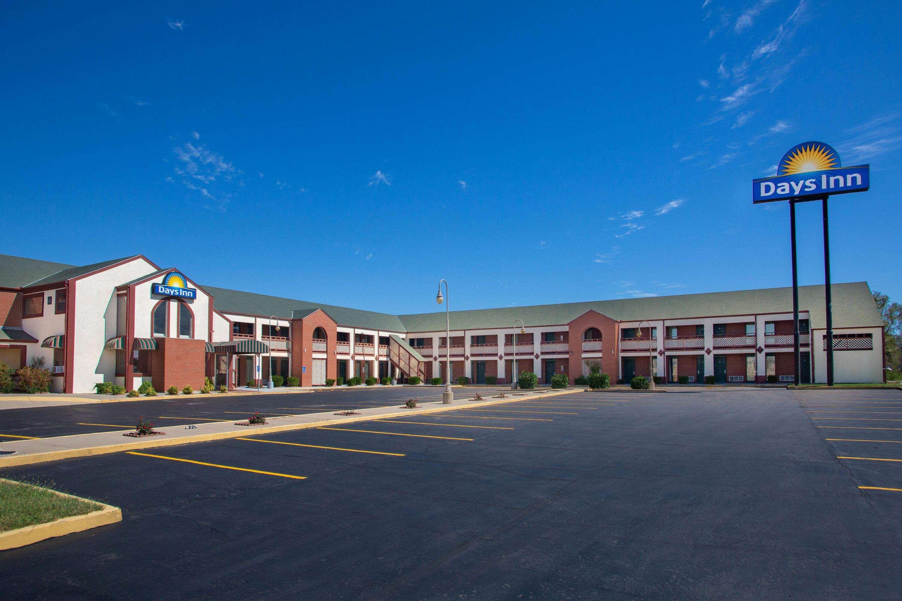 Days Inn By Wyndham Wichita West Near Airport Luaran gambar